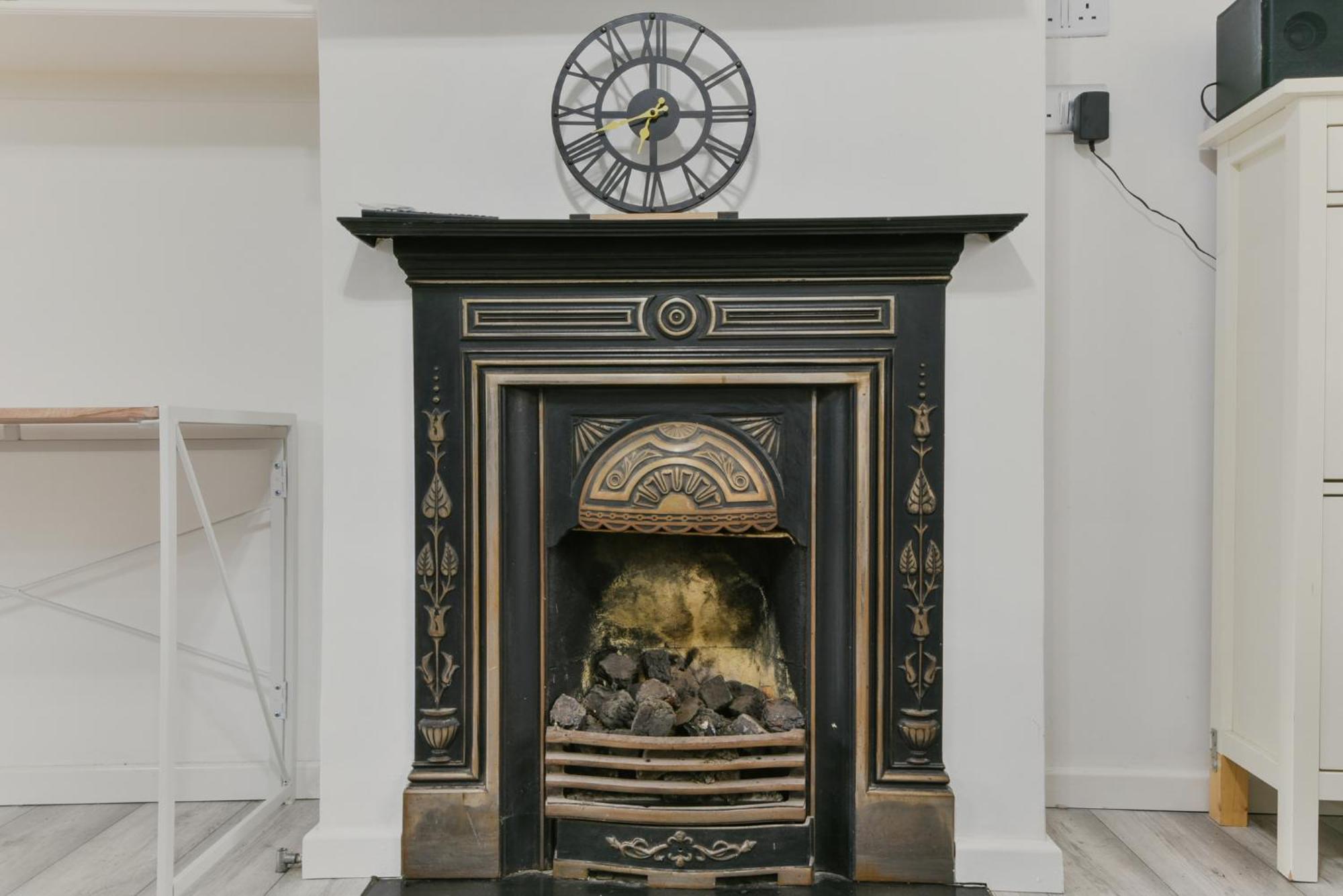 Bromley Serviced Apartments - Beckenham Place Park - London - 2 Bed House - Free Parking - 2 Beds 1 Sofabed المظهر الخارجي الصورة