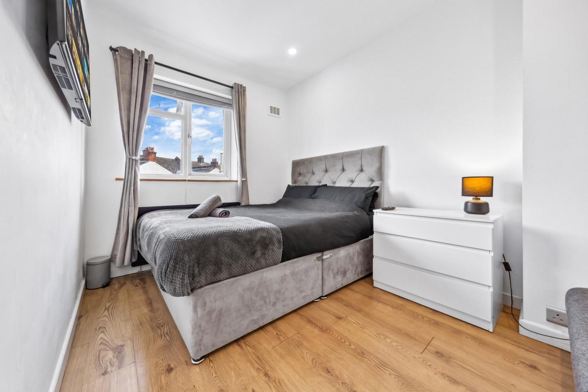 Bromley Serviced Apartments - Beckenham Place Park - London - 2 Bed House - Free Parking - 2 Beds 1 Sofabed المظهر الخارجي الصورة