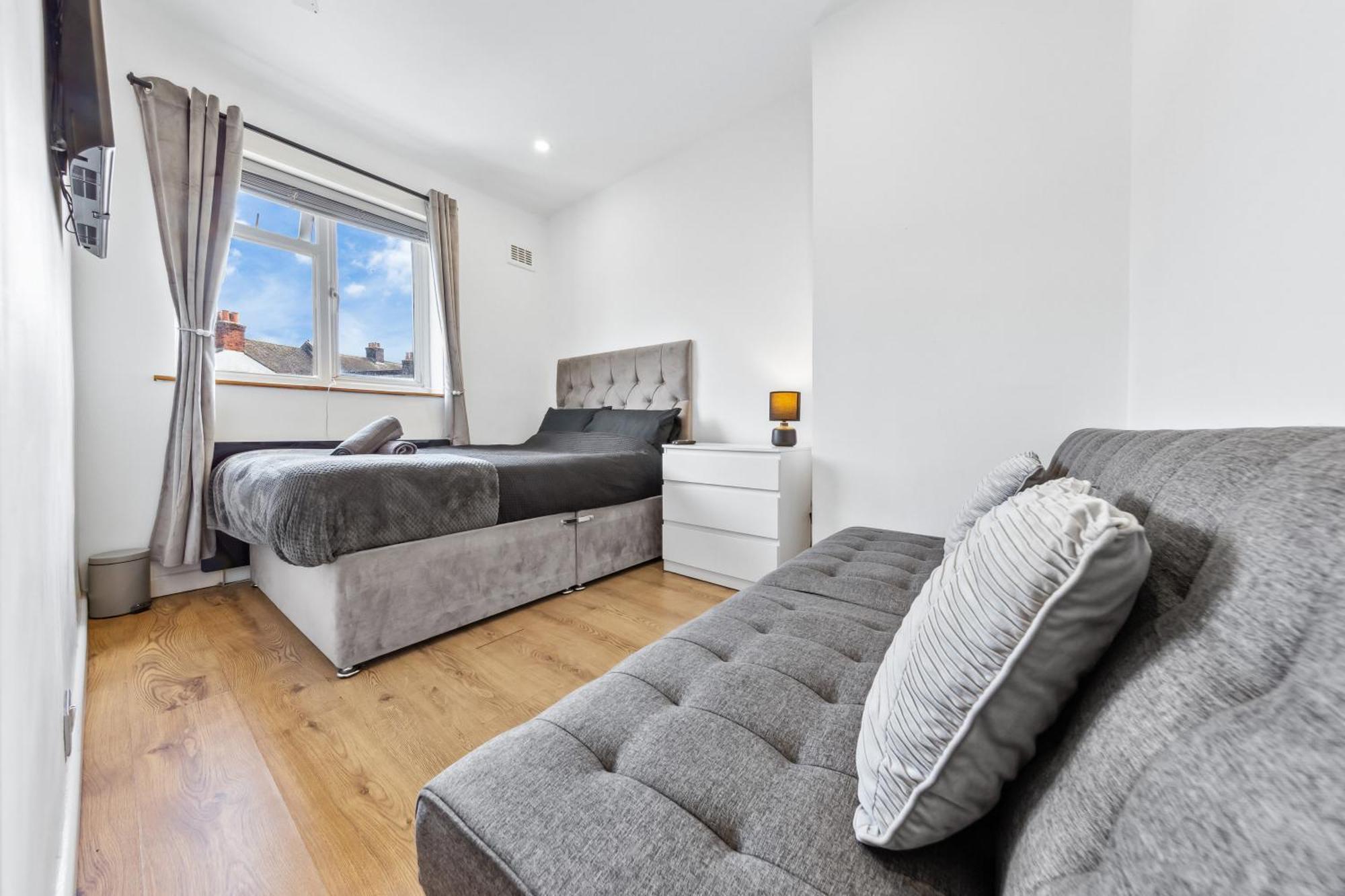Bromley Serviced Apartments - Beckenham Place Park - London - 2 Bed House - Free Parking - 2 Beds 1 Sofabed المظهر الخارجي الصورة