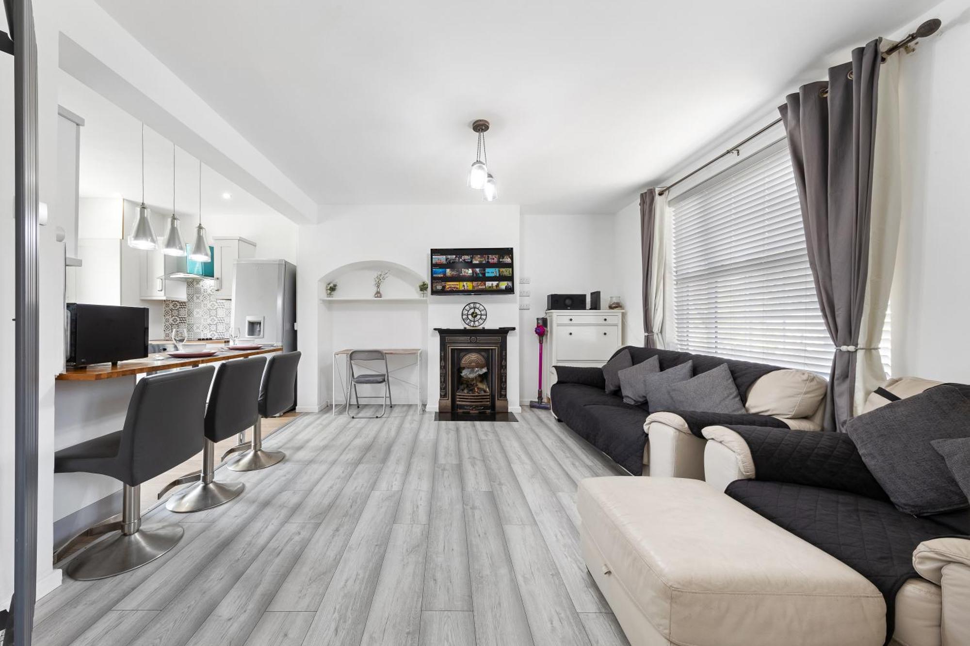 Bromley Serviced Apartments - Beckenham Place Park - London - 2 Bed House - Free Parking - 2 Beds 1 Sofabed المظهر الخارجي الصورة