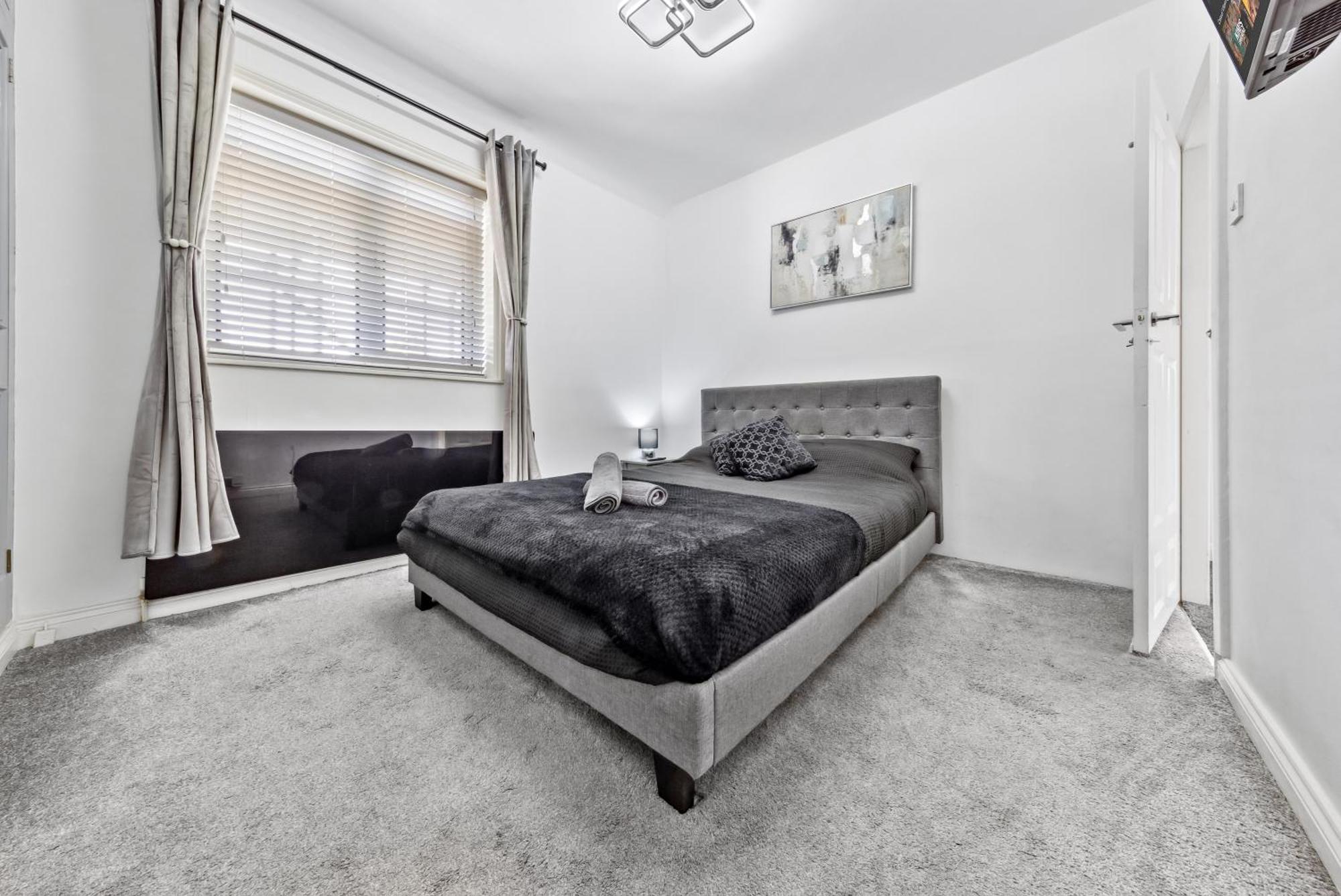 Bromley Serviced Apartments - Beckenham Place Park - London - 2 Bed House - Free Parking - 2 Beds 1 Sofabed المظهر الخارجي الصورة